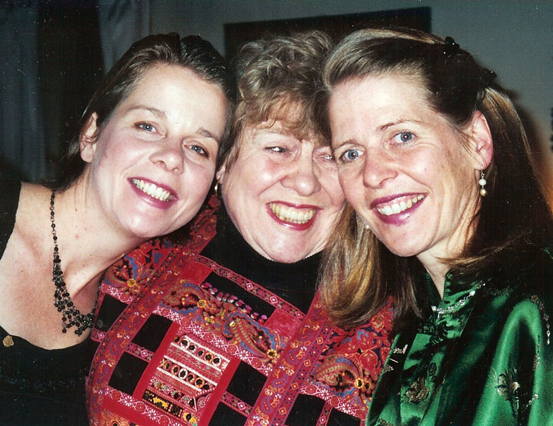 Suzanne and daughters